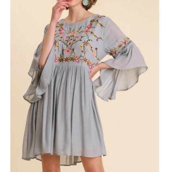 NWT Umgee Embroidered Dress in Cool Grey - Picture 2 of 16